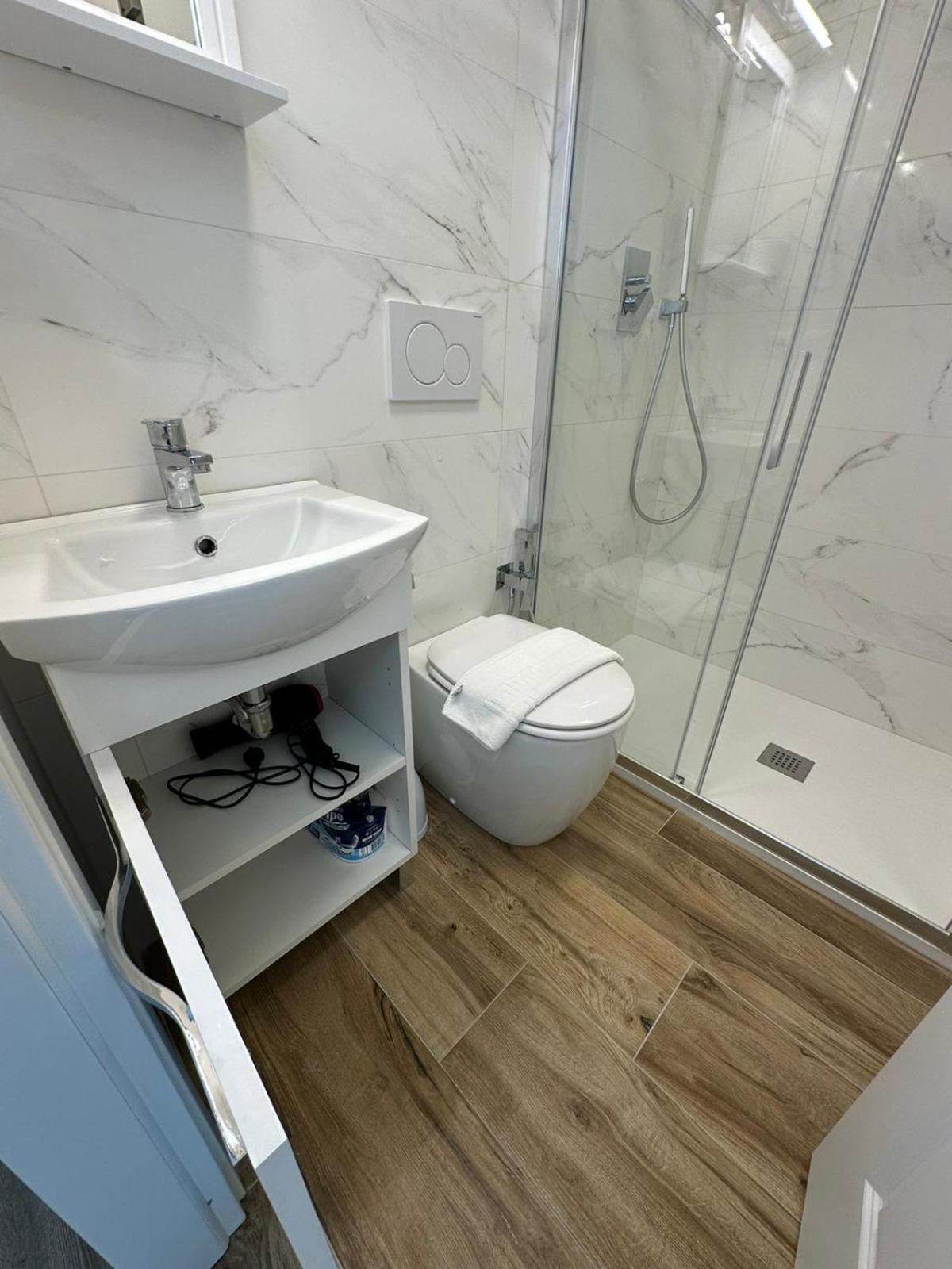 Bed and Breakfast Bed&BikeRome Giulio Cesare Exterior foto